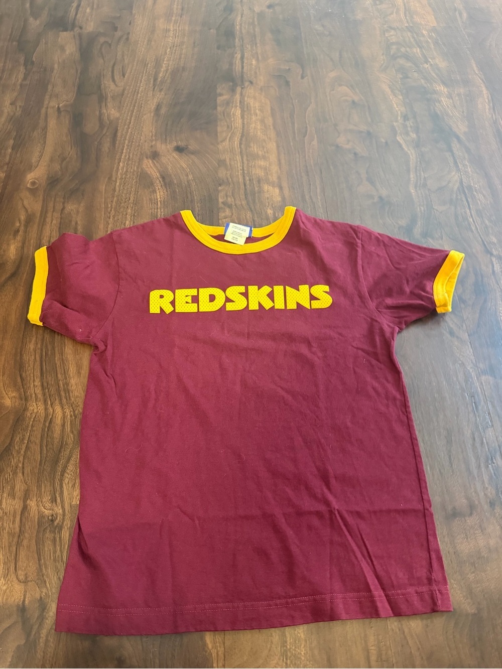 3/$30 ☀️ Reebok Kids Maroon & Yellow Washington Redskins Graphic Ringer Tee